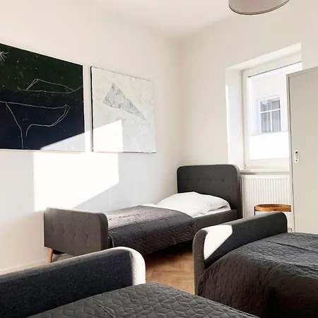 Apartment Auf Zeit - Sitzenberger Bettenburg